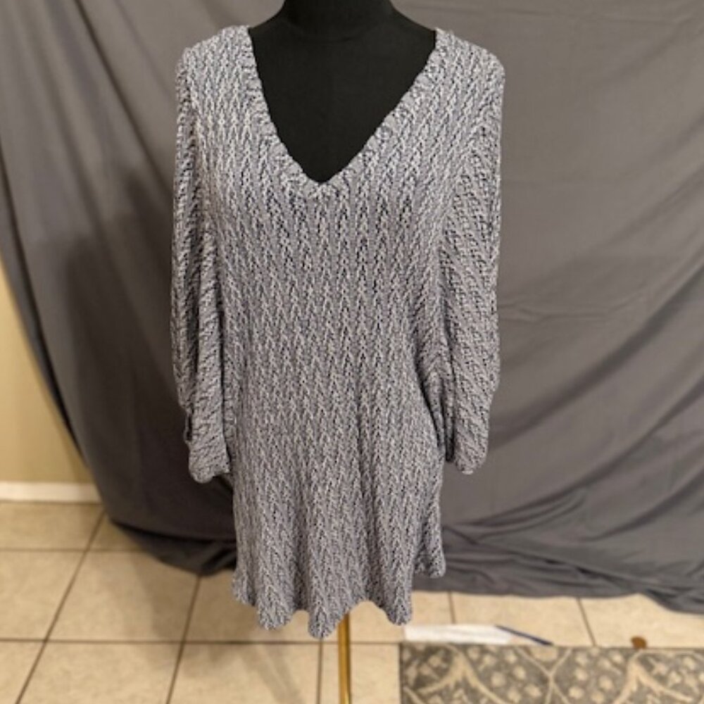 LULAROE Dolman Sleeve Blouse Size M